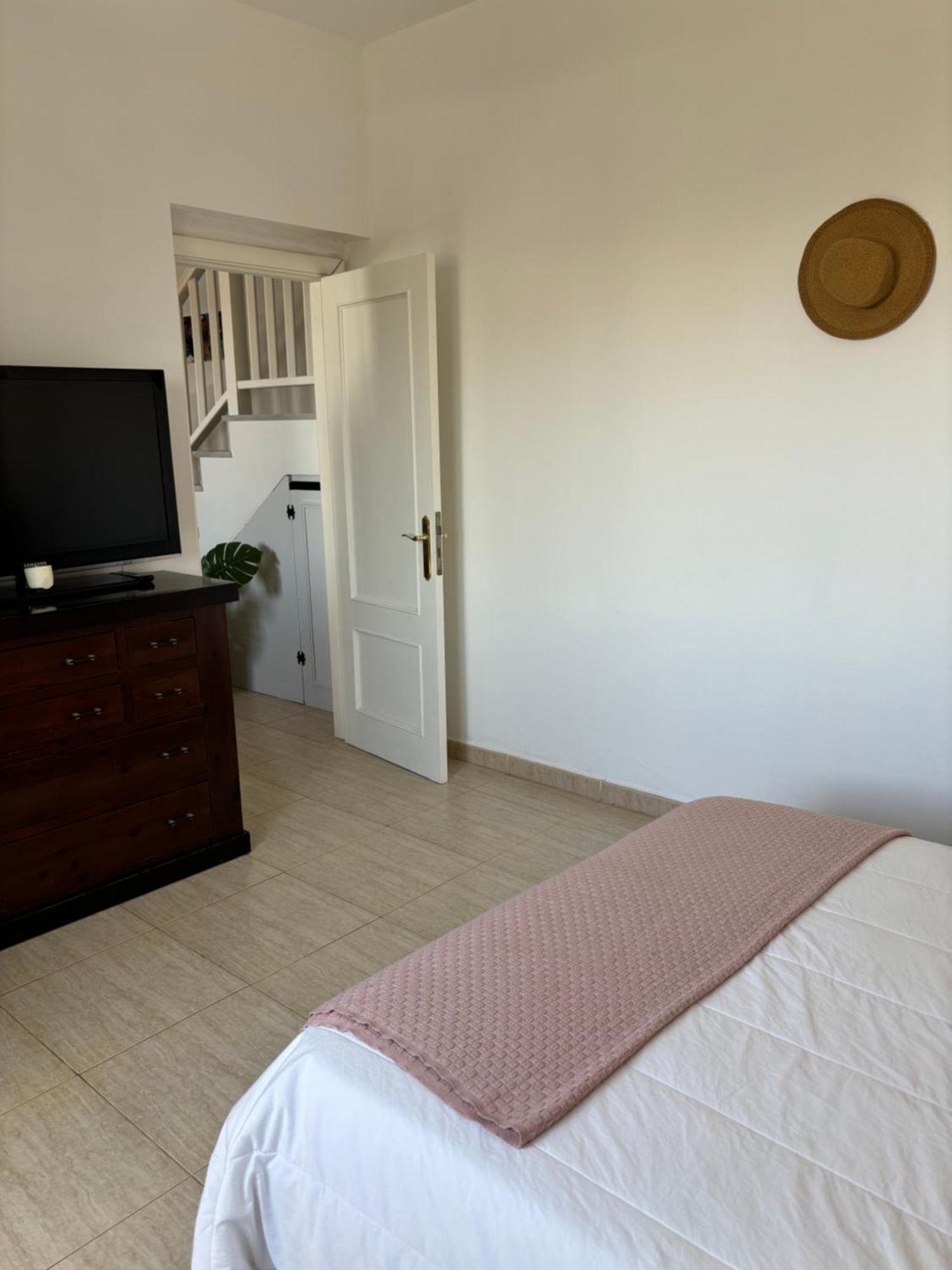 Casa Amplia Y Moderna De 3 Habitaciones En Complejo Con Piscina Коста Тегисе Екстериор снимка